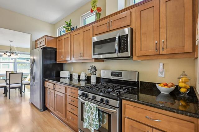 611 Poplar Street, Half Moon Bay CA: https://media.crmls.org/mediaz/47e787e7-8d10-4012-8c0d-08583fa3a946.jpg