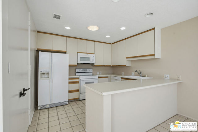 2515 N Whitewater Club Drive #A, Palm Springs, CA 92262