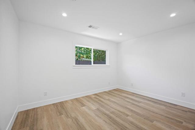 1133 Crowe Place, Concord CA: https://media.crmls.org/mediaz/47e7d87d-6ca9-47c3-b42d-43f8effa8603.jpg