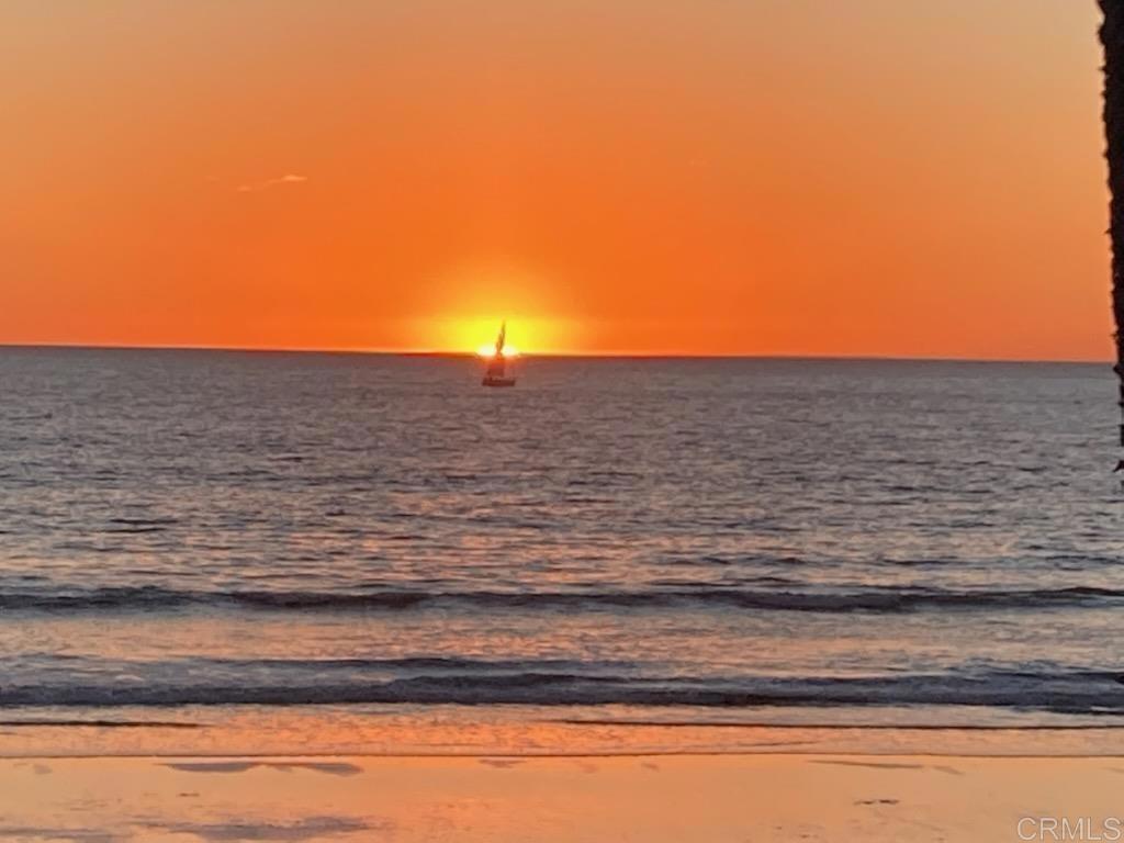 https://media.crmls.org/mediaz/47e84d3a-3193-4c30-8232-b402545a455b.jpg?preset=X-Large