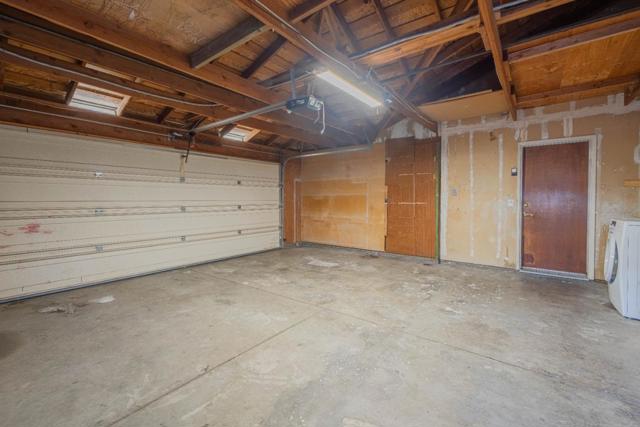 720 Clearview Drive, Hollister CA: https://media.crmls.org/mediaz/47e85f27-f455-4e9b-a9fb-1529915be677.jpg