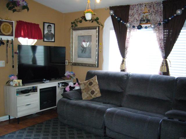 9902 Jamacha Blvd., Spring Valley CA: https://media.crmls.org/mediaz/47e8aad0-6e40-4106-9f86-2629f4b6d174.jpg
