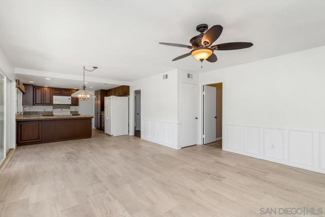 12847 Abra Pl, San Diego CA: https://media.crmls.org/mediaz/47e8e085-bf45-44b3-abd3-2c0f8b109d24.jpg