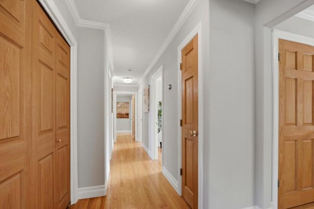 12387 Stonebrook Drive, Los Altos Hills CA: https://media.crmls.org/mediaz/47e912be-9c67-4c8a-8328-ff8f9b57f714.jpg