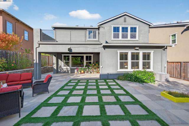 7058 Atlas Peak Dr, Dublin CA: https://media.crmls.org/mediaz/47e975ee-0e6c-480e-8234-01e8c6b3d626.jpg