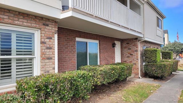863 Del Mar Downs Rd, Solana Beach CA: https://media.crmls.org/mediaz/47ea0cd1-5937-4891-847a-fb4fa0a08d9b.jpg