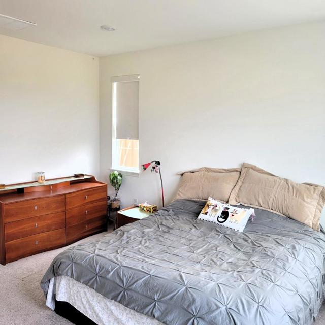2080 Fuchsia Drive, Hollister CA: https://media.crmls.org/mediaz/47ea1d5b-c9ff-4596-91fa-2a3baeb42c37.jpg
