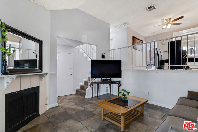 14401 Plummer Street, 6 photo 6