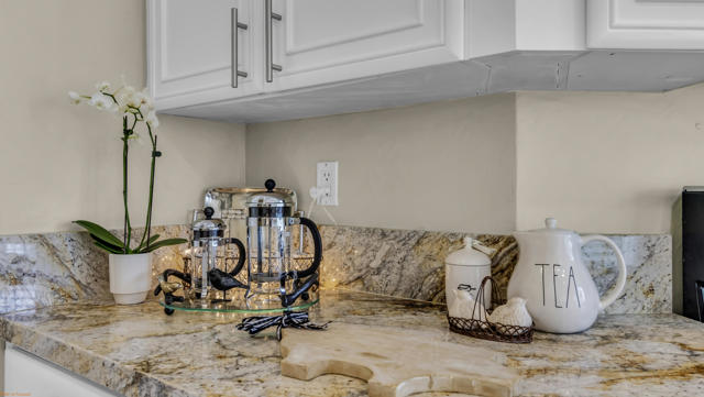 105 Brandigo Circle, Palm Desert, CA 92211