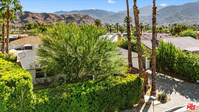 3963 E Calle San Antonio, Palm Springs, CA 92264