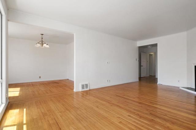 509 44th Avenue, San Francisco CA: https://media.crmls.org/mediaz/47ebfbf5-5482-4e88-8e4b-ee0419b2c47e.jpg