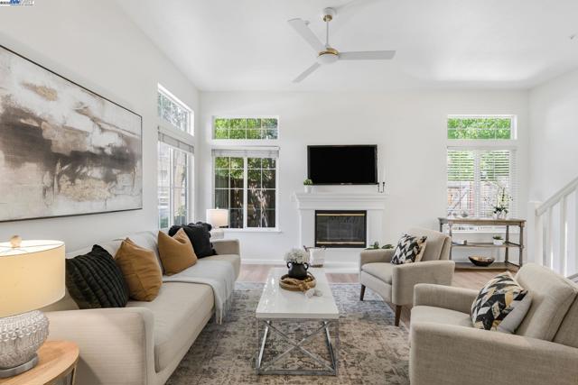 4120 Lucca Ct, Pleasanton CA: https://media.crmls.org/mediaz/47ec9374-2a14-403f-b6e7-f7abfc9933ef.jpg