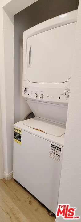 https://media.crmls.org/mediaz/47ecab9a-f288-42de-9b30-cd6db132db8d.jpg?preset=X-Large