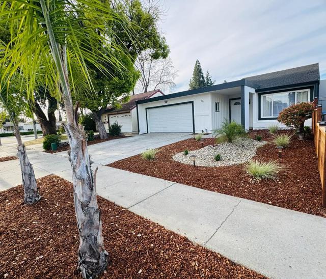 1213 Lightland Road, San Jose CA: https://media.crmls.org/mediaz/47ed62b6-673b-4fb2-9480-25a8b79fe315.jpg