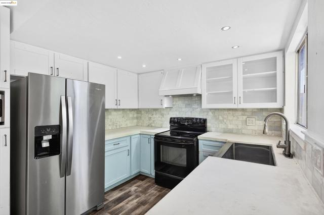 41 Corte Dorado Ct., Benicia CA: https://media.crmls.org/mediaz/47ee07ab-29d9-4143-b3b3-bcc1b89386b6.jpg