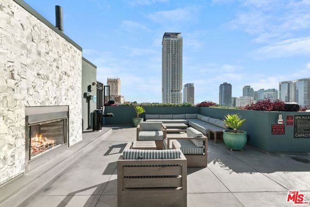 849 S Broadway, Los Angeles CA: https://media.crmls.org/mediaz/47ee736e-3a91-41f1-a8f5-daf4f679a625.jpg