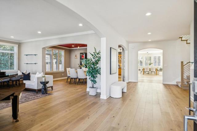 62 Spyglass Court, Half Moon Bay CA: https://media.crmls.org/mediaz/47efaa57-fac0-44a6-b2f4-7de542699839.jpg