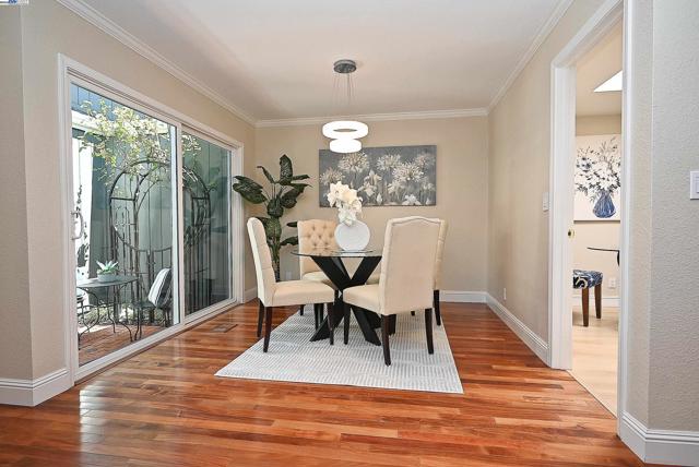 1976 Saint George Rd, Danville CA: https://media.crmls.org/mediaz/47f17e72-1d0a-443c-858f-41b6fd39a689.jpg