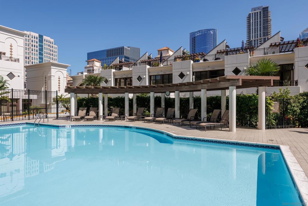 MLS #250042660SD image #15