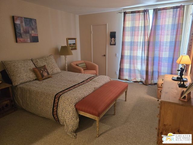 1445 Via Isla, Palm Springs CA: https://media.crmls.org/mediaz/47f226c6-1aa8-4d5e-b44b-1129bd6c3fa6.jpg