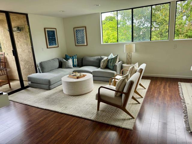 2420 Torrey Pines Rd, La Jolla CA: https://media.crmls.org/mediaz/47f32101-7165-4aa7-8458-737d0c9590b1.jpg