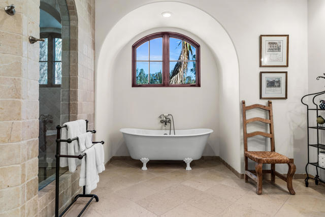 80645 La Docena Trail, La Quinta CA: https://media.crmls.org/mediaz/47f34594-b022-4c48-8f4f-223d664b089f.jpg