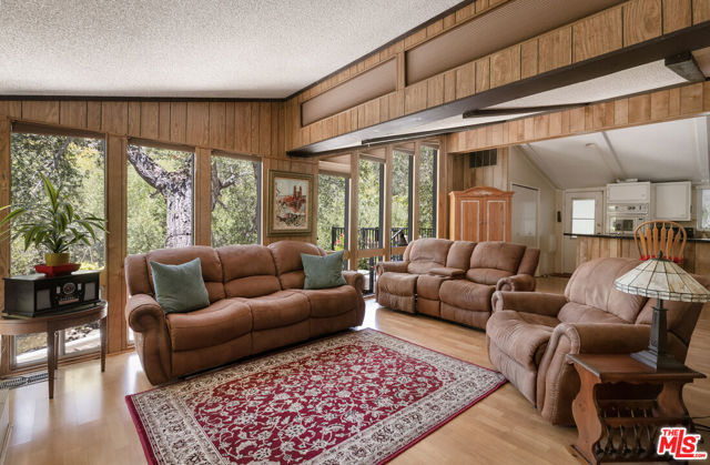 54 Robin Hood Place photo 17