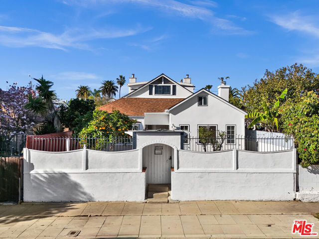 615 Sunset Avenue photo 3