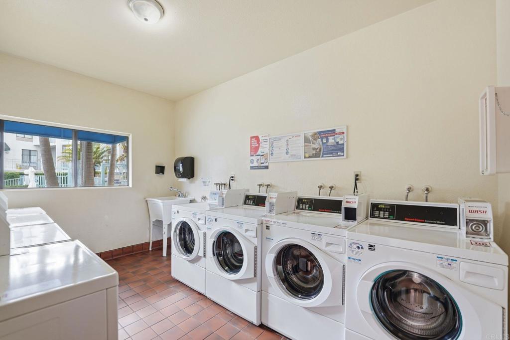 8310 Regents Road - photo 15