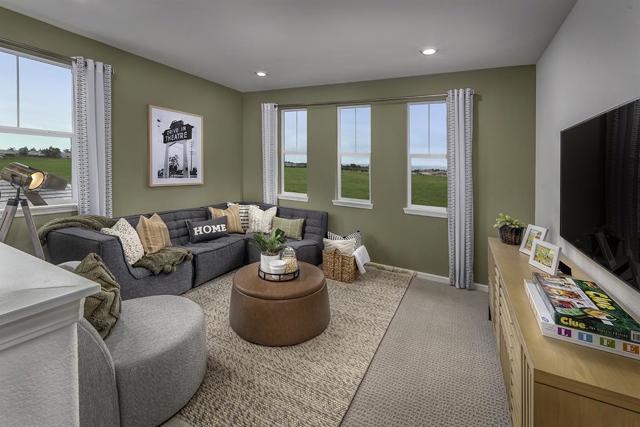 1871 Peony Street, Hollister CA: https://media.crmls.org/mediaz/47f60d79-2110-47c1-827c-b7c97c11dab5.jpg