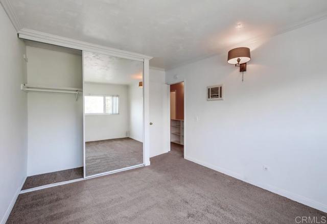Home for Sale in Lakeside