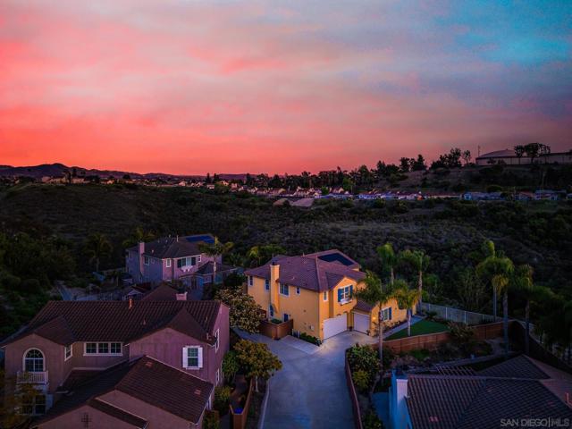 1330 Panorama Ridge Rd, Oceanside CA: https://media.crmls.org/mediaz/47f6d38b-f33e-4ddf-b071-4ac056feb7e2.jpg