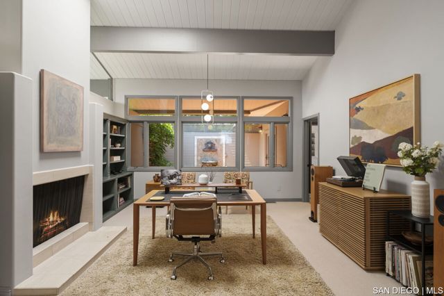 5931 Citadel CIR, La Jolla CA: https://media.crmls.org/mediaz/47f70bef-2bb8-4141-989e-f1d4fa482670.jpg
