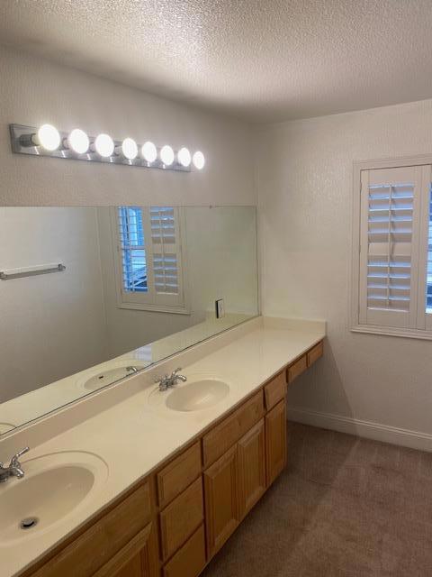 346 Vasconcellos Avenue, Manteca CA: https://media.crmls.org/mediaz/47f760ce-109e-4134-ae70-7ca2e58f62e6.jpg