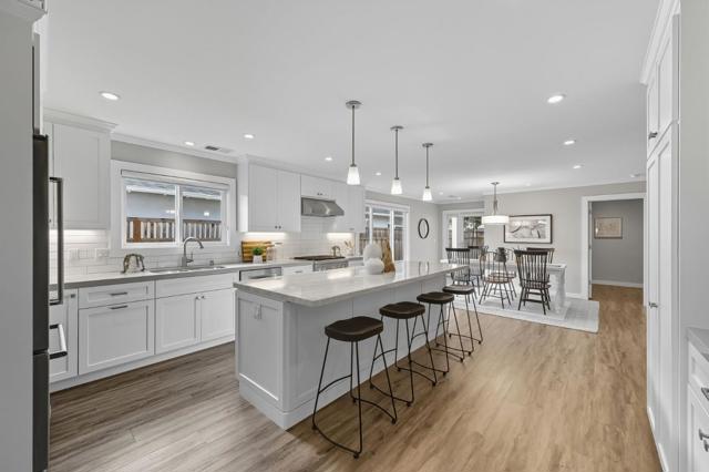 1426 Chestnut Street, San Carlos CA: https://media.crmls.org/mediaz/47f761f8-9bfc-4140-b8fb-161a9fefe7de.jpg