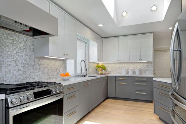 6538 Hampton Drive, San Jose CA: https://media.crmls.org/mediaz/47f8e729-1020-4ad7-81e0-0626d9153366.jpg