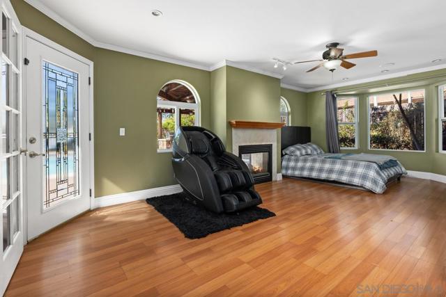1140 Cloverleaf Dr, El Cajon CA: https://media.crmls.org/mediaz/47f9e47c-51ca-431a-b4b2-80daf45ff06d.jpg