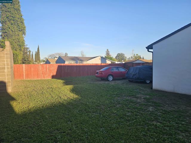 Image 12 of 13 For 1600 Michigan St