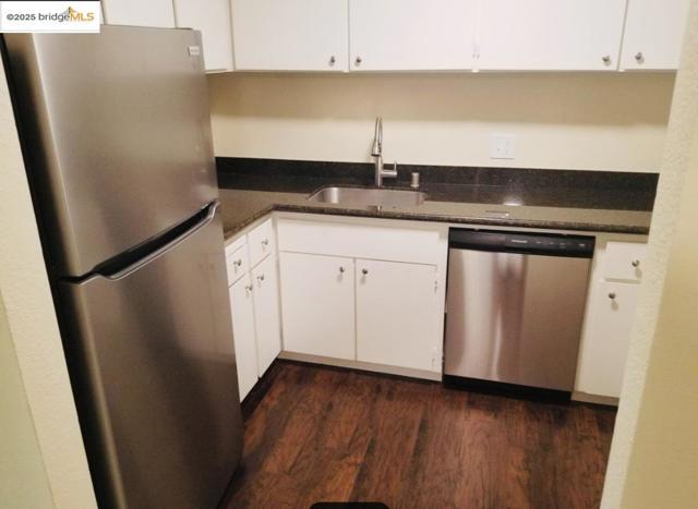 137 Rainier Ln, Antioch CA: https://media.crmls.org/mediaz/47fc19d8-b88a-4992-84b7-c8f716e823df.jpg