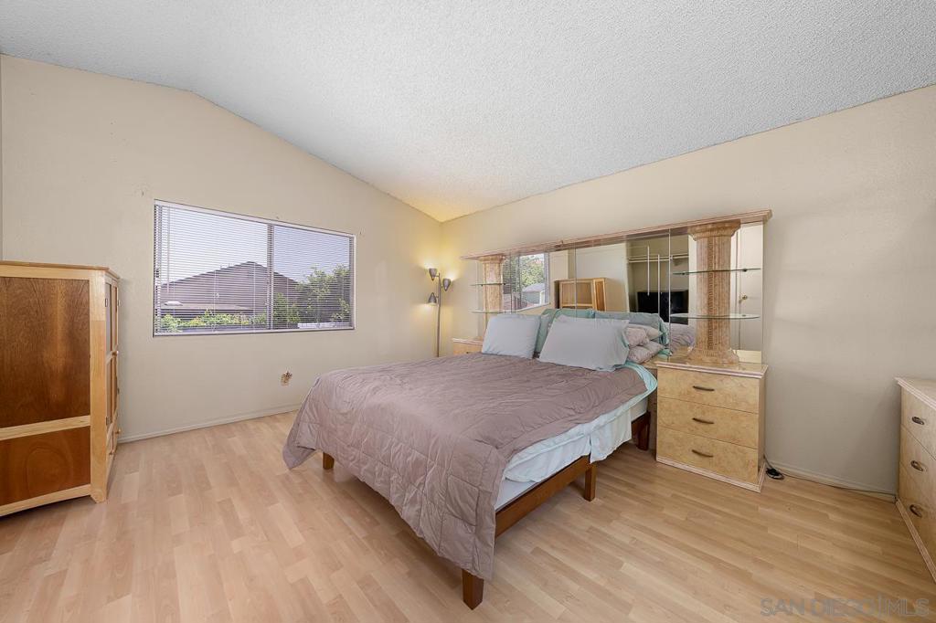 MLS #250032426SD image #15