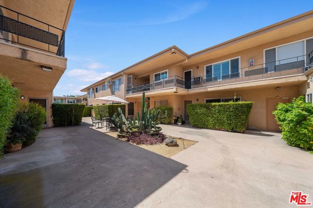 2 Bed Home for Sale in Los Angeles, California