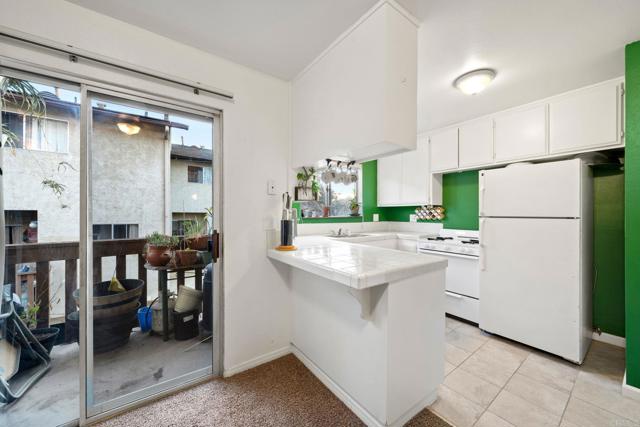 Image 11 of 26 For 3639 Lemona Avenue A