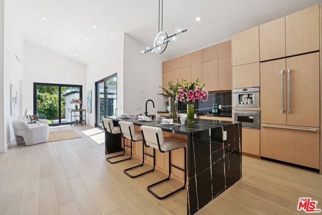 4254 Motor Avenue, Culver City CA: https://media.crmls.org/mediaz/47ff20cb-9fe7-493a-a1d3-157216369838.jpg