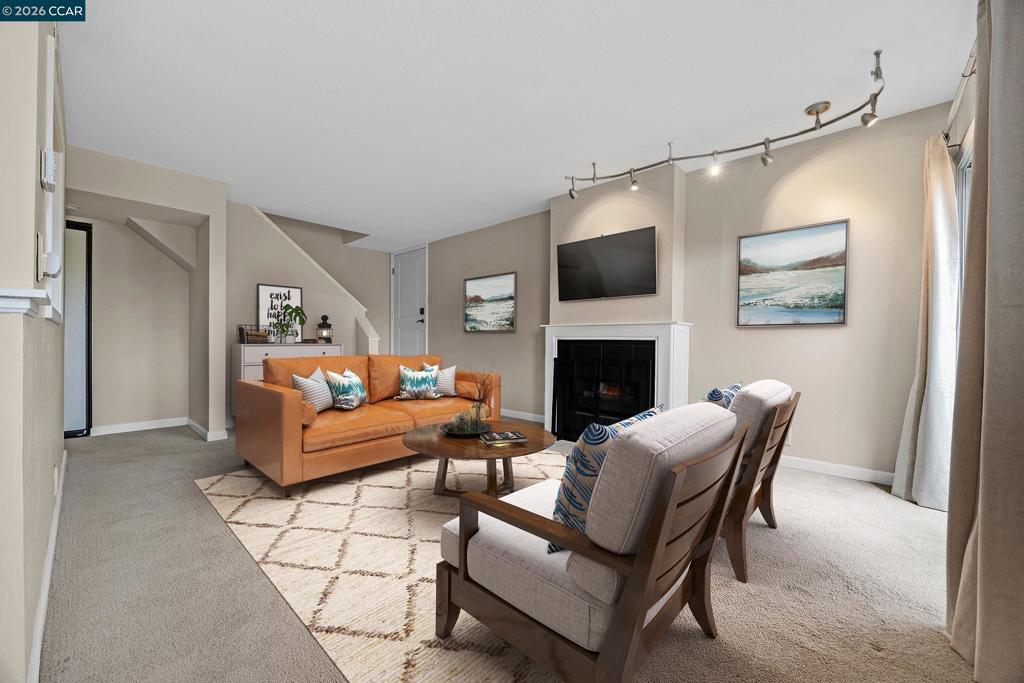 1810 Cole Ave #3