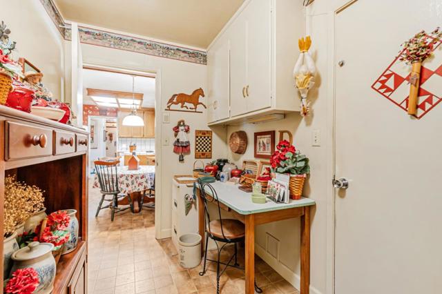 2905 Cambridge Drive, San Jose CA: https://media.crmls.org/mediaz/48005c2b-d475-45c3-83c5-7a86361ba95c.jpg