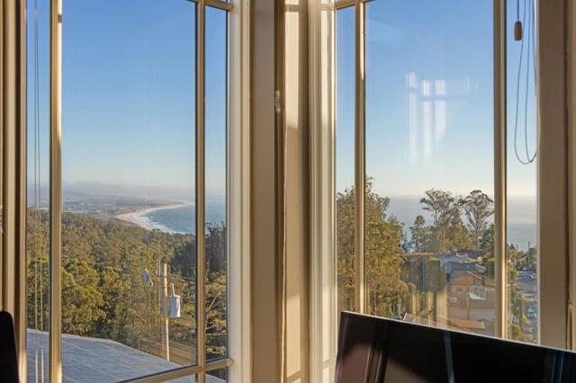 107 Dolphine Avenue, El Granada CA: https://media.crmls.org/mediaz/48009f83-616f-466a-ba7a-29d56a8a9822.jpg