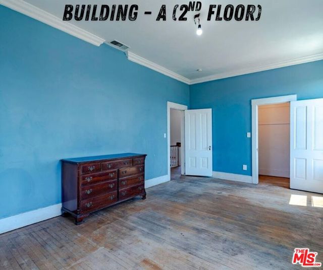 5706 Pioneer Boulevard, Whittier CA: https://media.crmls.org/mediaz/48010822-d926-4632-9304-a01545e765db.jpg
