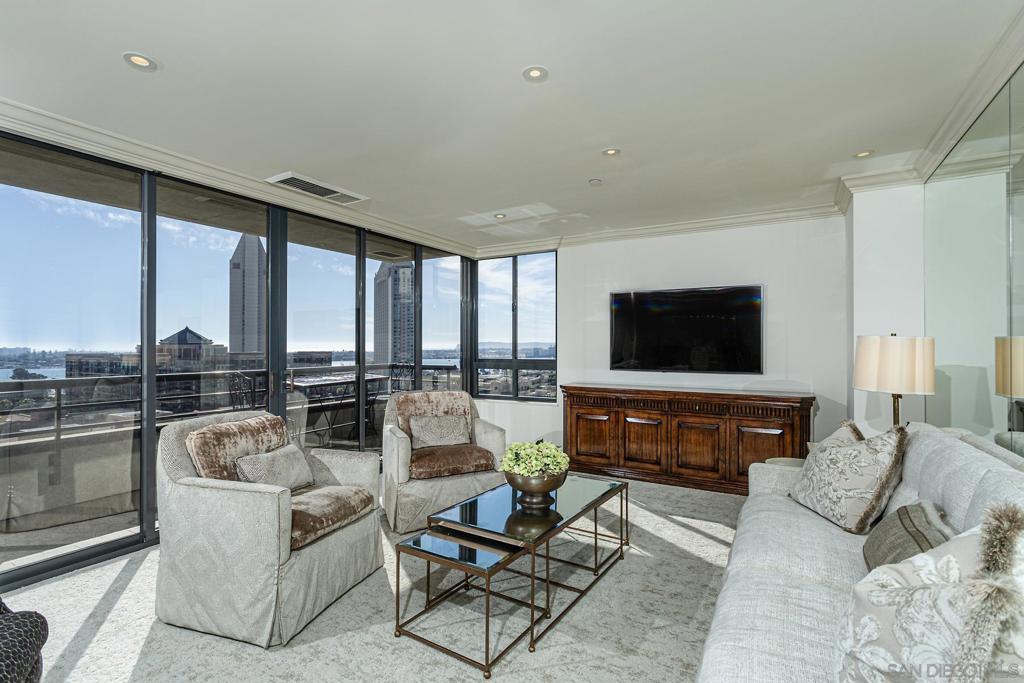 700 Front Street #1004