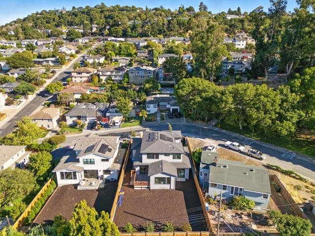312 W 39th Avenue, San Mateo CA: https://media.crmls.org/mediaz/4802f310-54cc-41d8-865b-3e566026c6d5.jpg