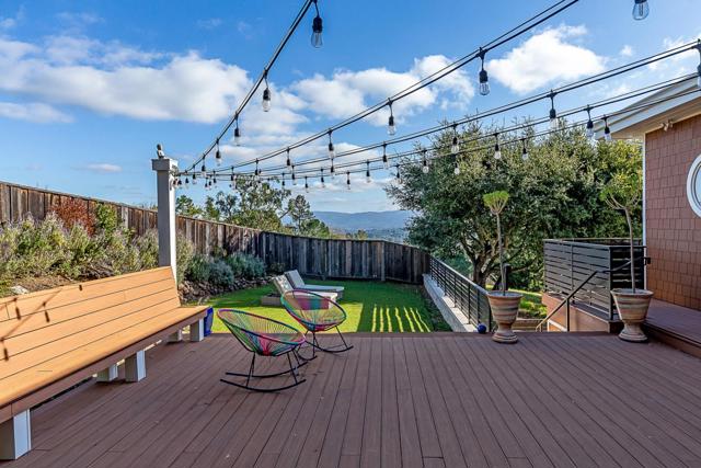 625 W Glen Way, Woodside CA: https://media.crmls.org/mediaz/48030750-fd82-4fe9-8346-9b7bf1a0b617.jpg